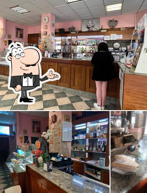 Dai un'occhiata agli interni di Bar Sport