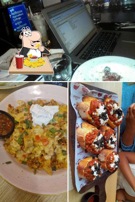 Nachos at Aromas cafe & bistro