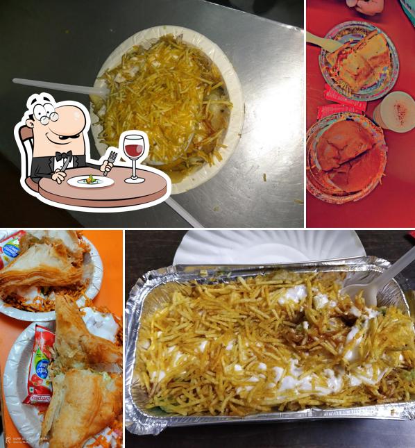 Meals at Baba Ji Di Hatti