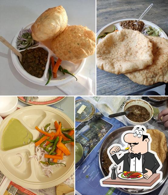 Bhatura Co. / Bhatura Company Ardee City Sector 52 ( Single outlet, no other branch or franchise )