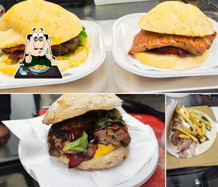 Panino con maiale stirato al Mamà street chef