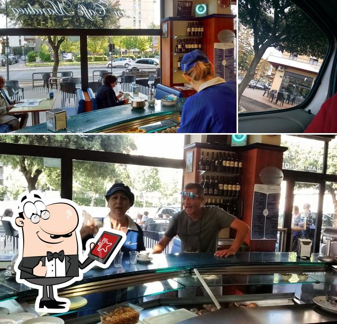 Gli esterni di Gran Caffè Manduca
