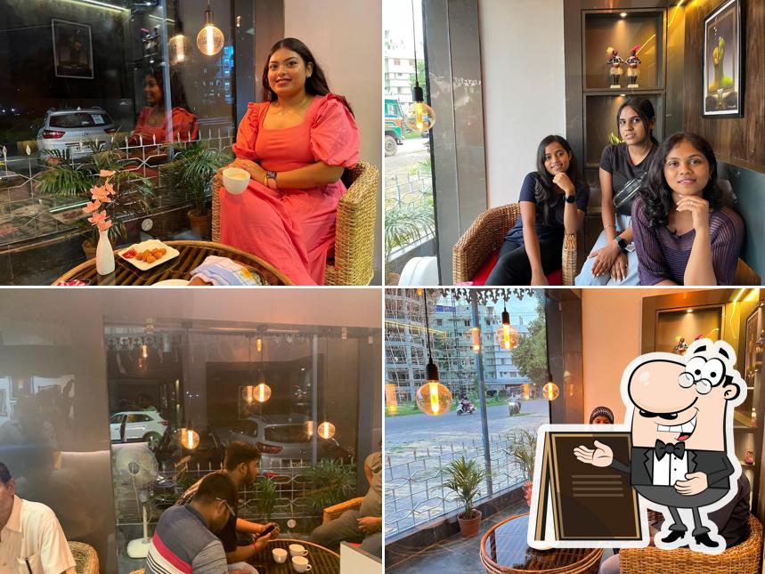 The exterior of Cafe 365 Days