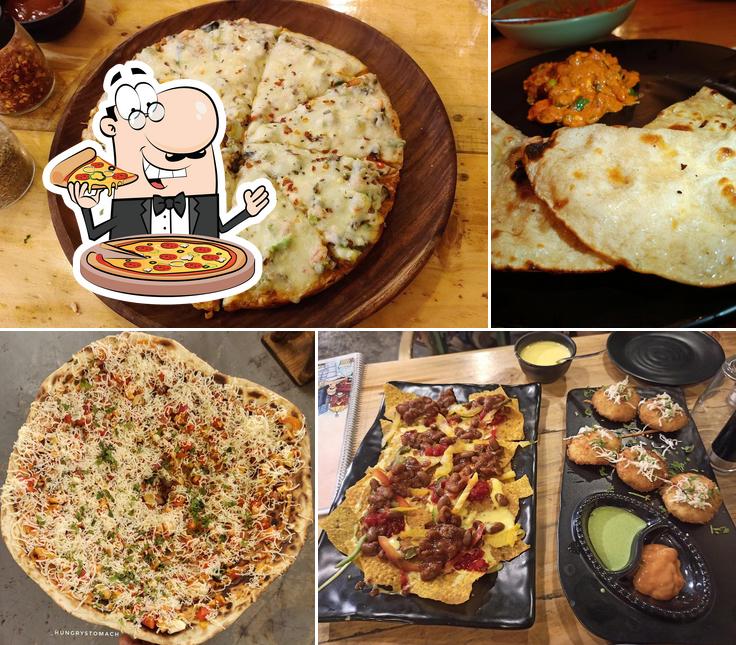Get pizza at MaKaBo by Juice Time