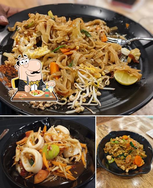 Food at PHRA NAKHON, Thai Cafe