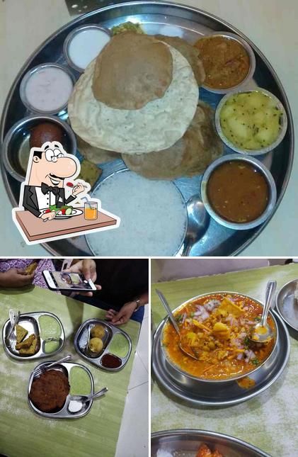 Food at Sujata UpharGraha