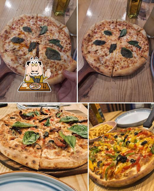 Order various variants of pizza