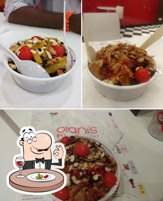 Food at GIANI'S