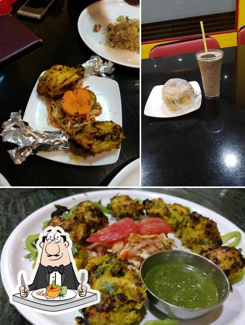 Among various things one can find food and beverage at Hot N Spicy