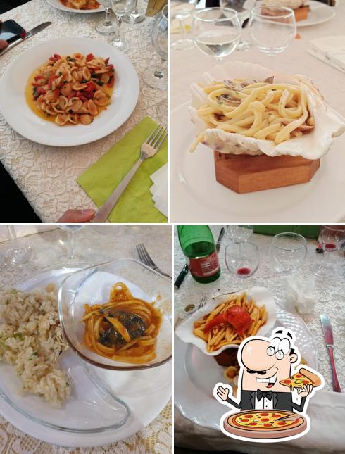Scegli una pizza a Ristorante I Due Galli