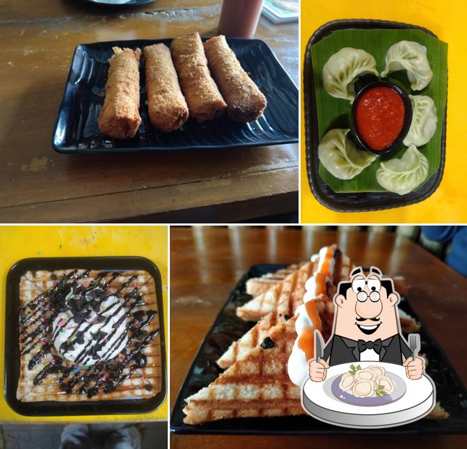 Dumplings at Sandwich Villa