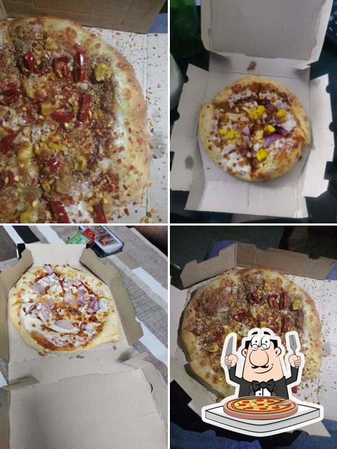 Pick different variants of pizza