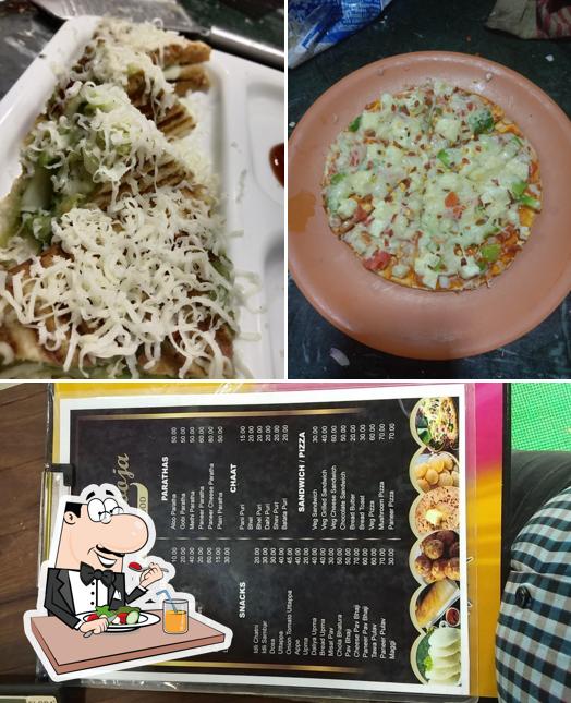 Food at Café pet pooja veg non veg