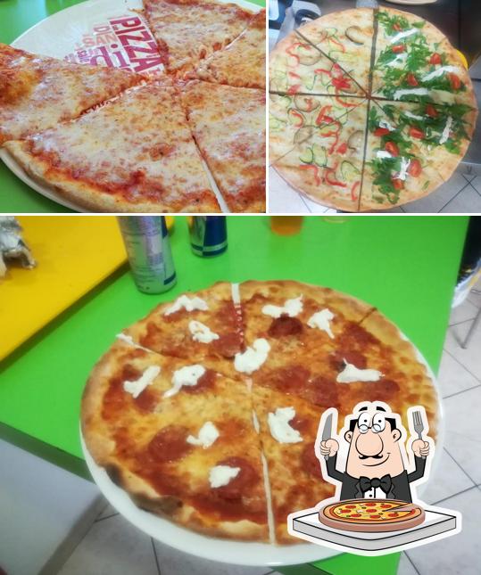 Prenditi tra le svariate varianti di pizza
