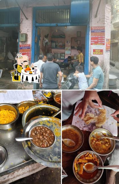 Food at Punnu Puri Only Puri And Samosa