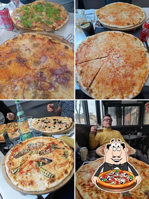 A Pazzi Della Pizza di Morganelli, puoi prenderti una bella pizza