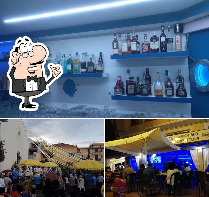 La foto della interni e bevanda di Oceania bar gelateria