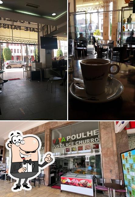 Découvrez l'intérieur de Café Poulhe