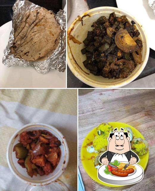 Escargots at Kijiji - Chal Yaha Khate Hai