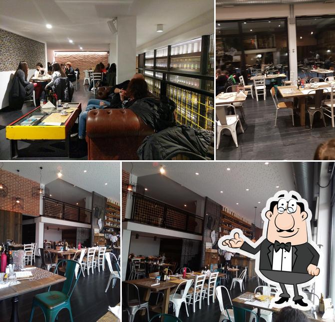 Siediti a un tavolo di Mystic Burger