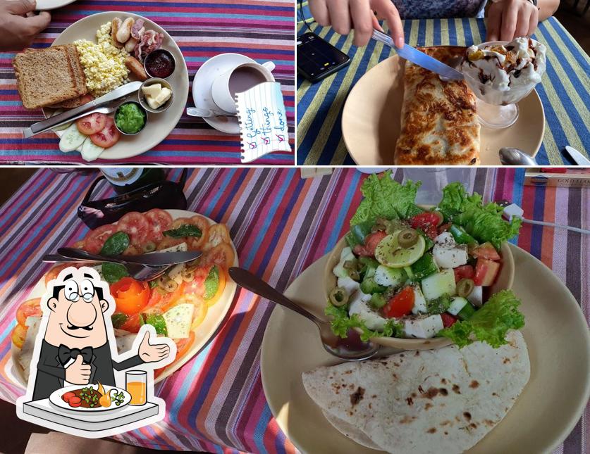 Meals at Bee's Knees Cafe