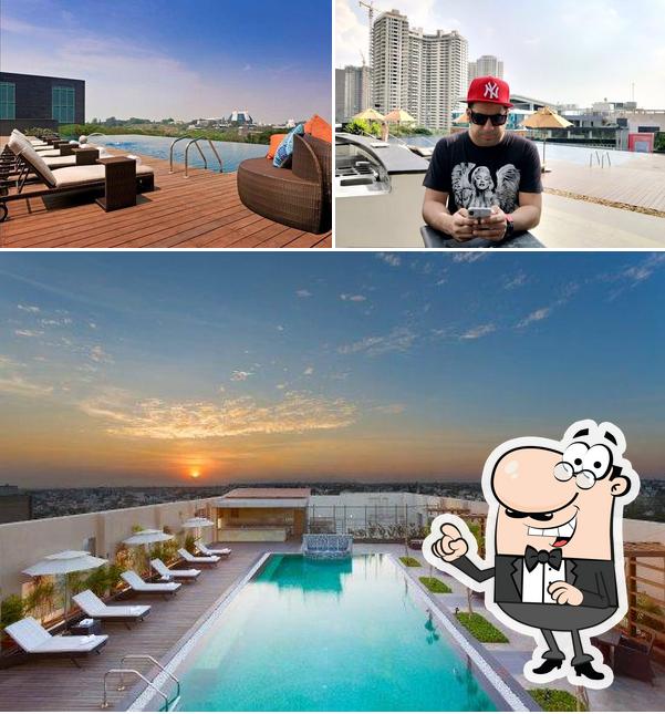 Check out how Pool Bar looks outside