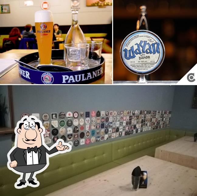 Dai un'occhiata agli interni di Central Pub