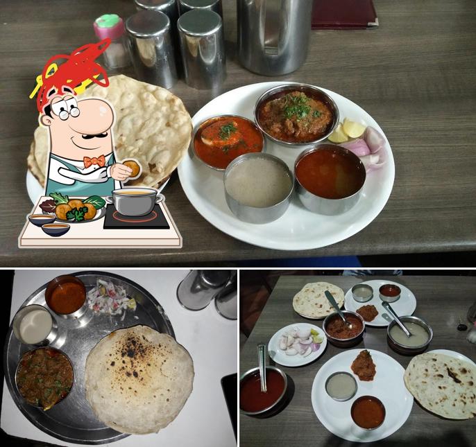 Falafel at Hotel Shetkari