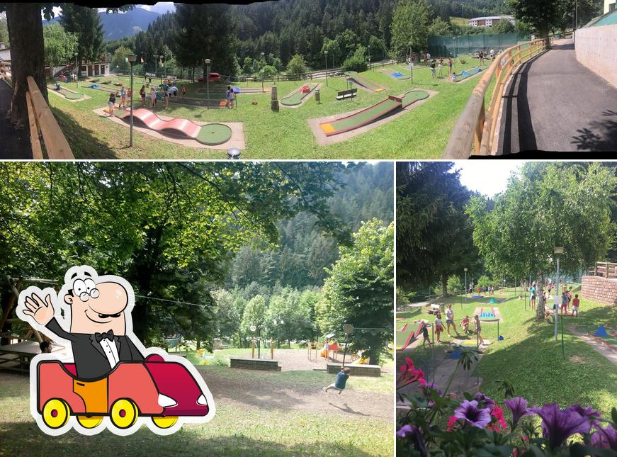 Vedi la immagine di Tennis minigolf bocce bar