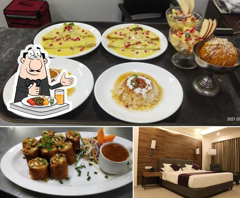 This is the picture displaying food and interior at LONDON Street & Food Express