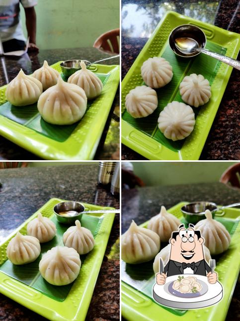 Dumplings at SHINDE KHANAVAL
