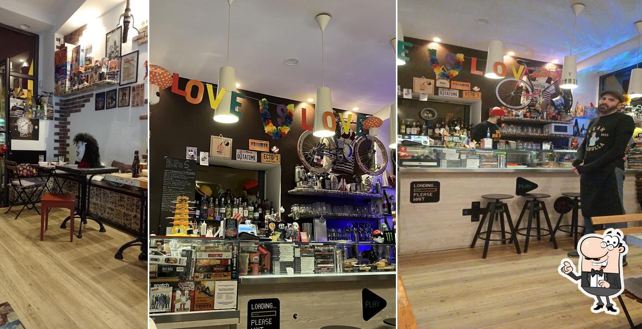 Gli interni di Bros Café