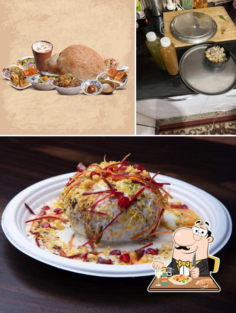 The image of food and interior at Natraj Chole Bhature