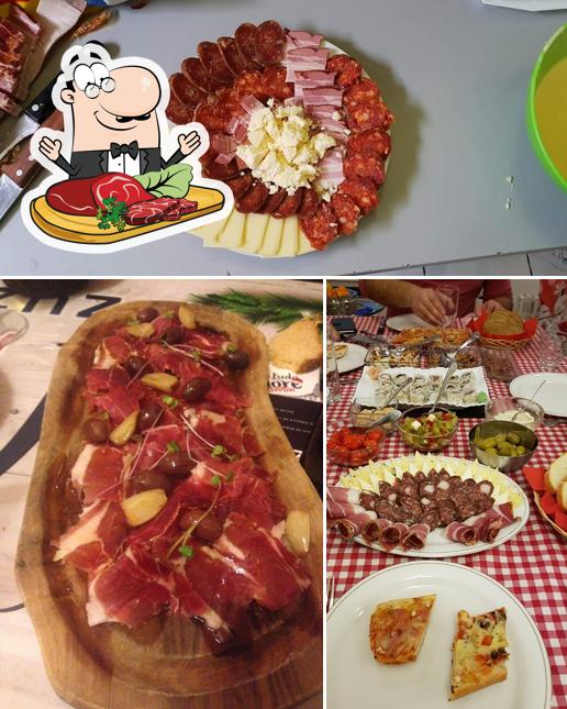 Scegli i piatti di carne a Pizzeria Quattro
