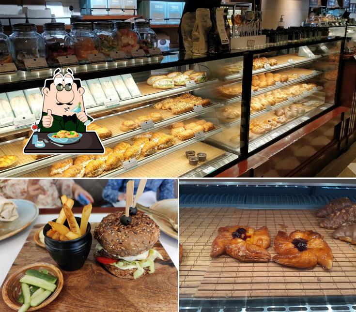 Meals at THEOS CYBERHUB GURGAON