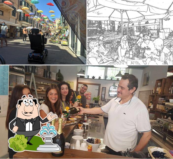 La foto di esterno e interni da Caffè e dintorni