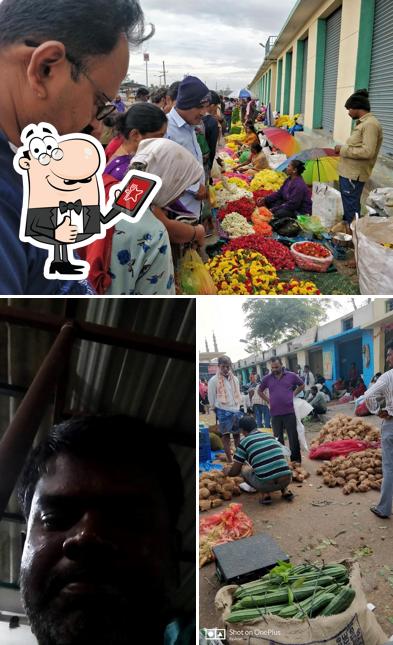 Look at this picture of Fruit Shop