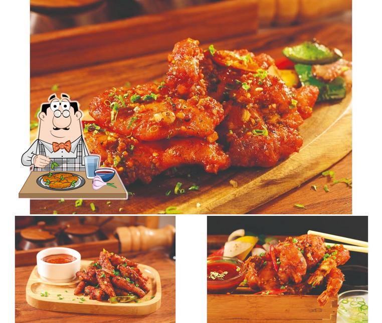 Chicken wings at WOW China