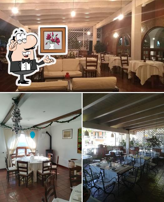 Siediti a un tavolo di La Ciociara