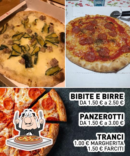 Ordina tra le svariate varianti di pizza