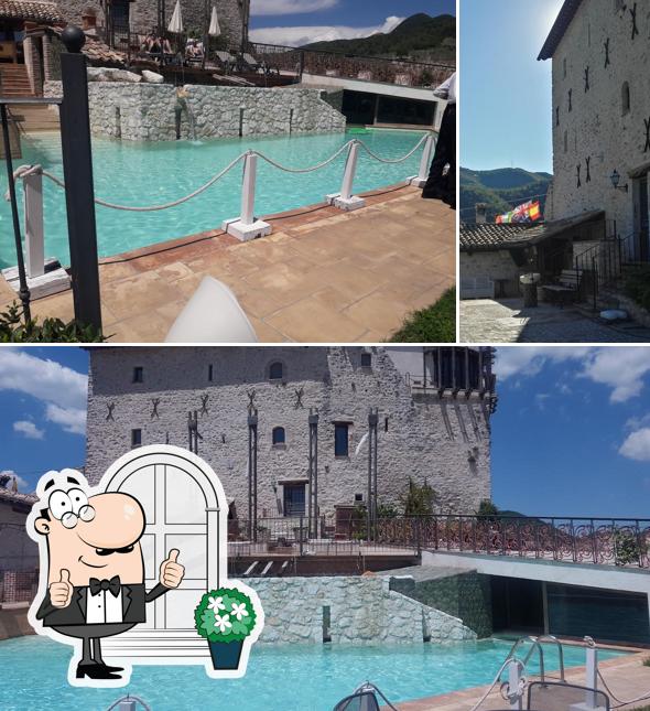 La parte esterna è una caratteristica importante di Castrum Resort Umbria