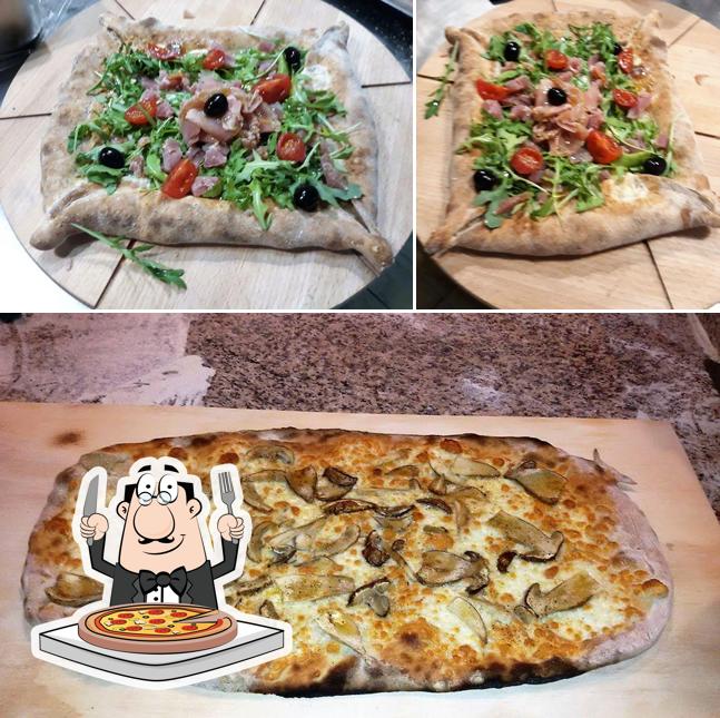 Ordina una pizza a Maroccone Beach Club