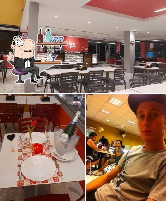 Veja imagens do interior do Eco Lanches