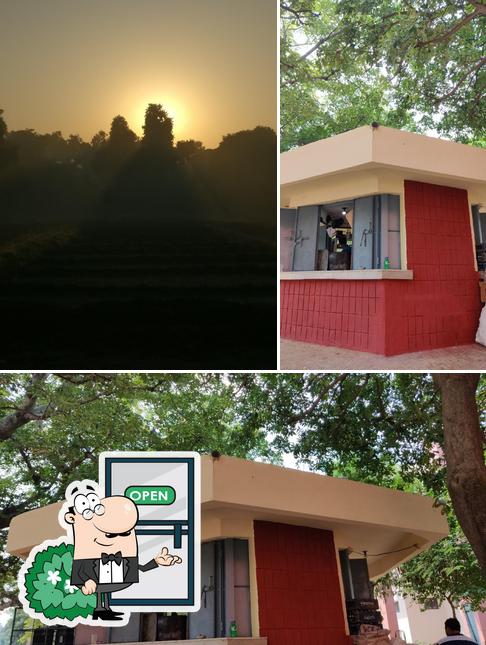 Check out how Tea stall sema looks outside