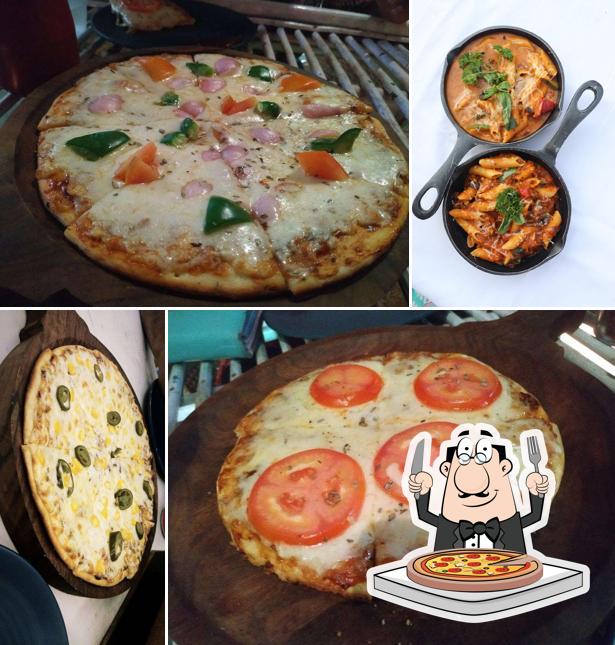 At DesiVidesi ~ Fusion Taste in Kullad, you can enjoy pizza