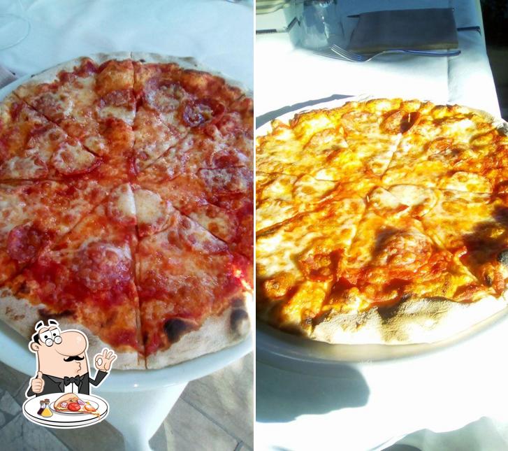 Scegli una pizza a La Moretta