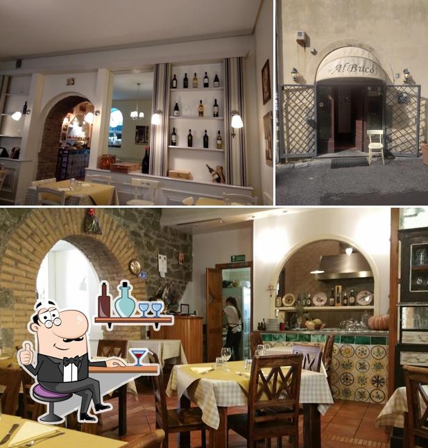 Siediti a un tavolo di Al Buco