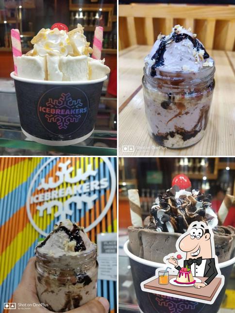 Order the desserts