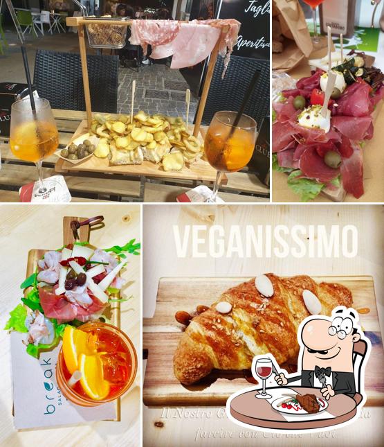 Scegli i piatti di carne a Break Salad e More