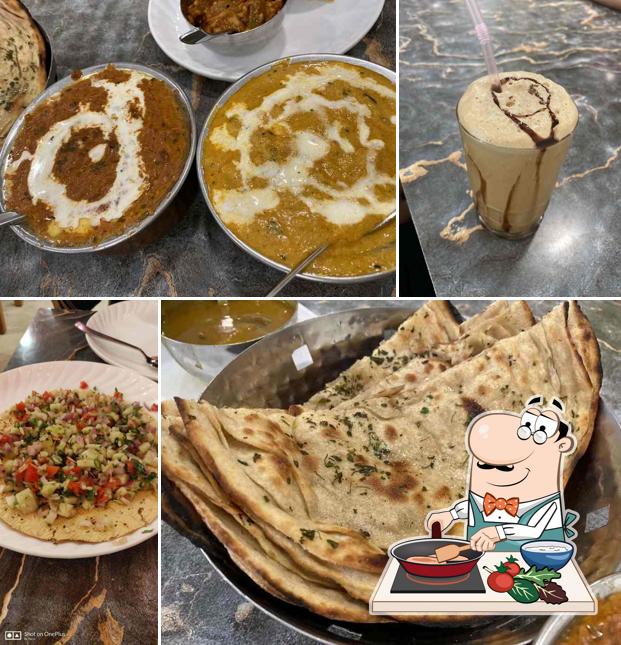 Chicken curry at Uttar Dakshin